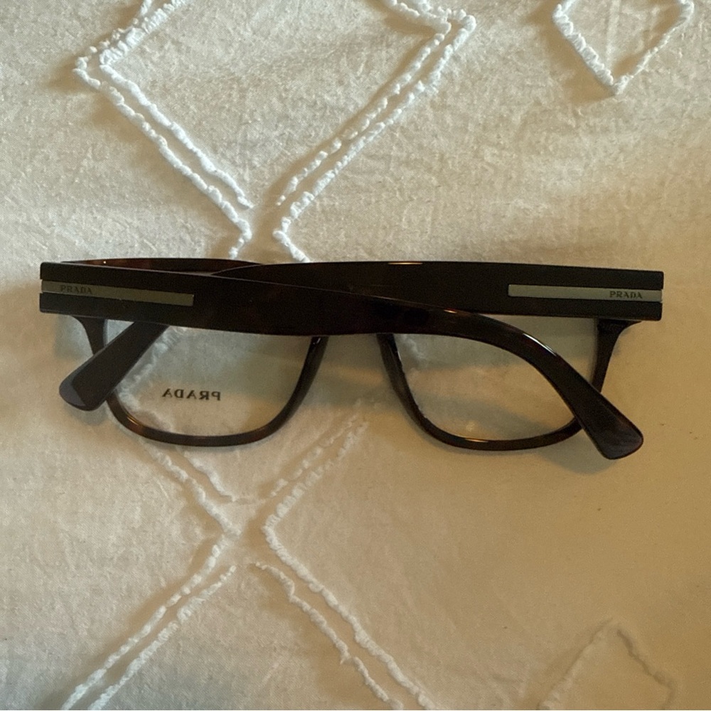 Prada A09V